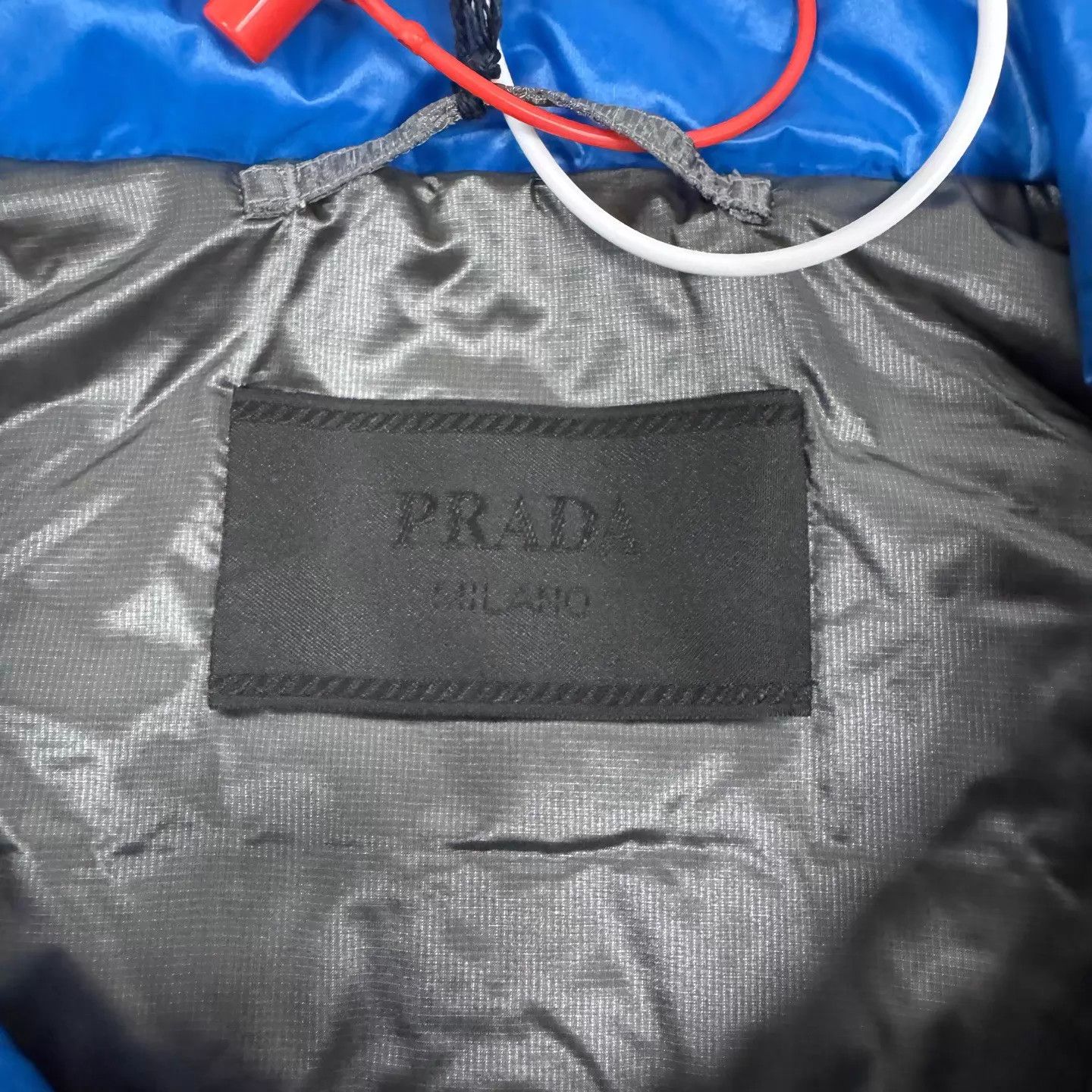 Prada Prada Triangle Logo Puffer 48 New With Tags Size US M / EU 48-50 / 2 - 7 Thumbnail
