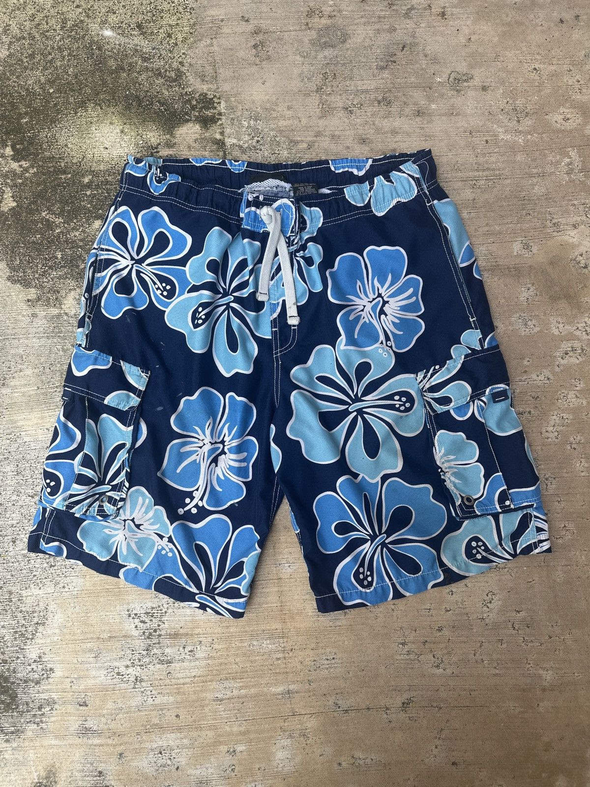 Billabong × Vintage Vintage 90s Blue Floral Baggy Kore Short Swim Trunks Size US 34 / EU 50 - 1 Thumbnail