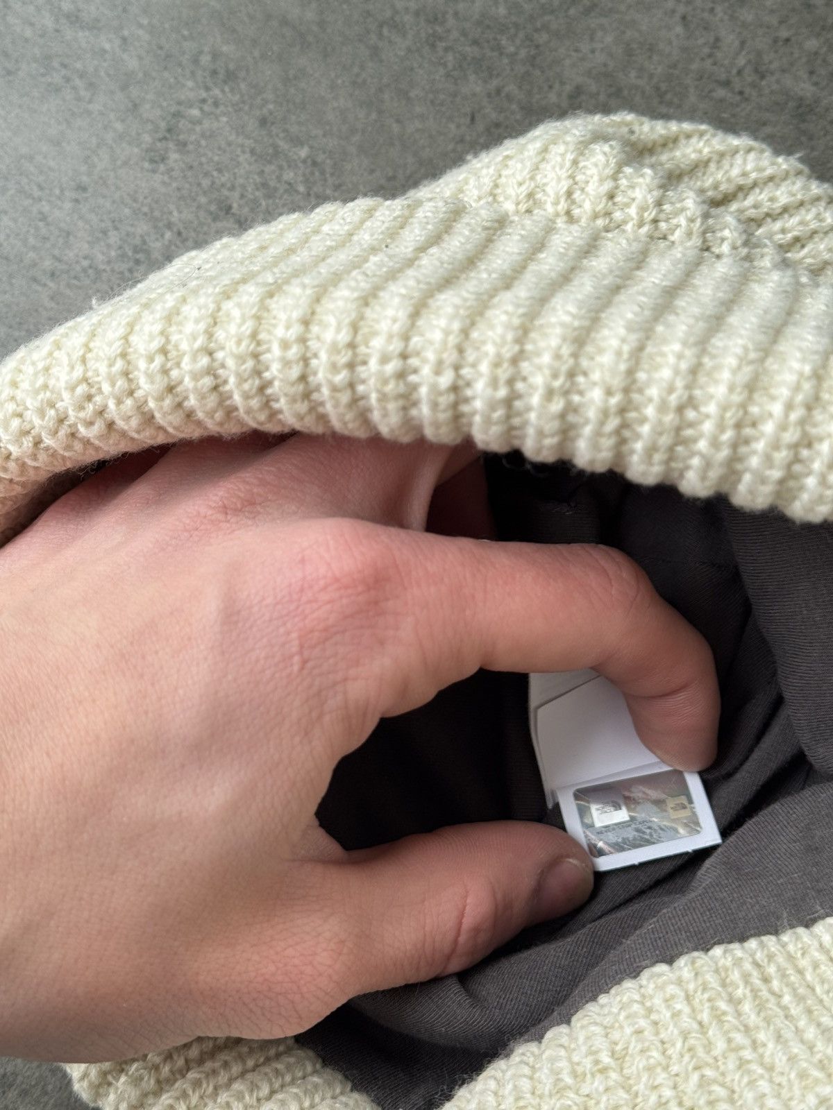 The North Face Vintage The North Face Beanie Knitted Hat TNF Size ONE SIZE - 6 Thumbnail