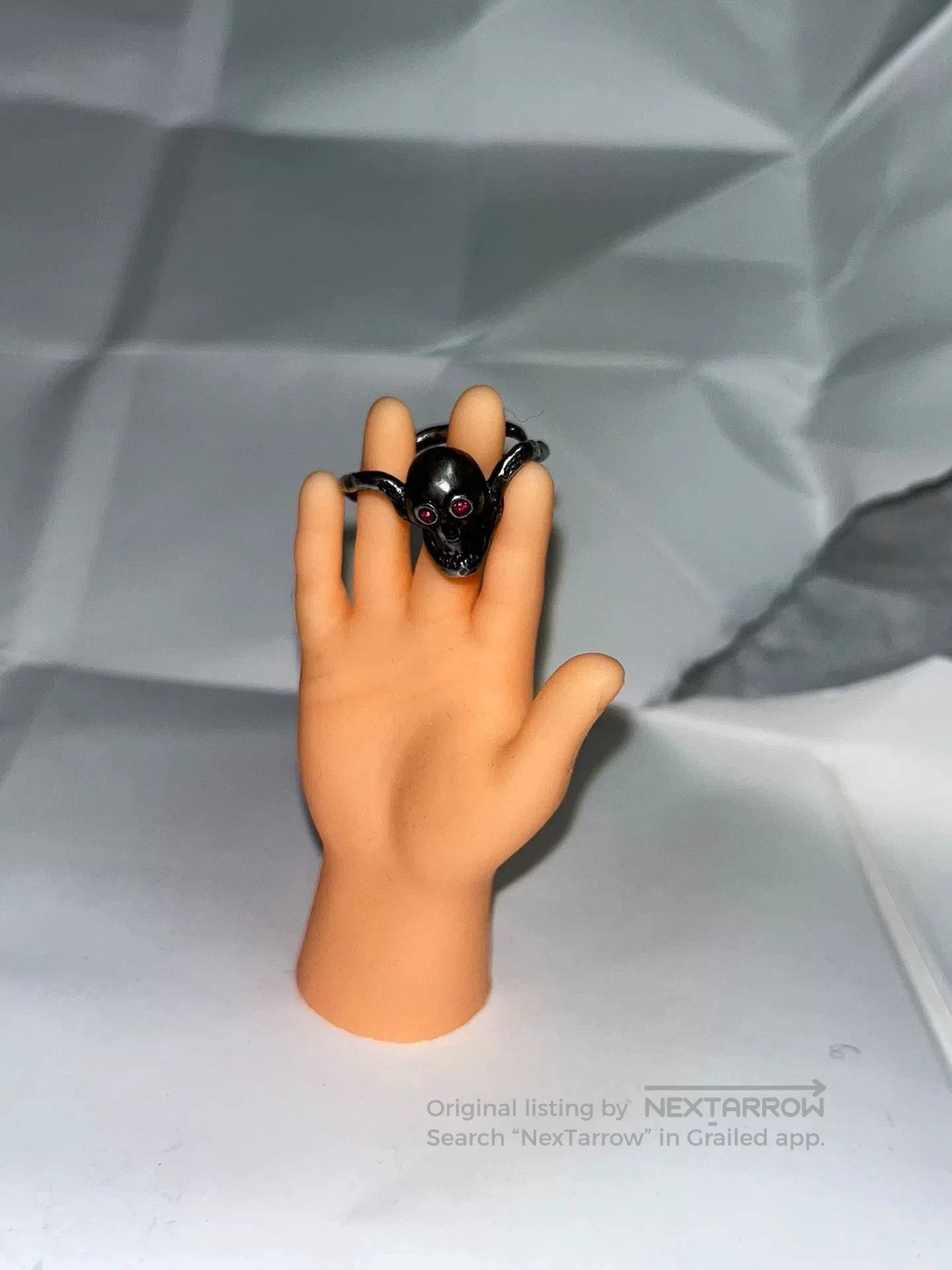 Share Spirit Homme Share Spirit Skull Pink Gem Ring. Size ONE SIZE - 5 Thumbnail