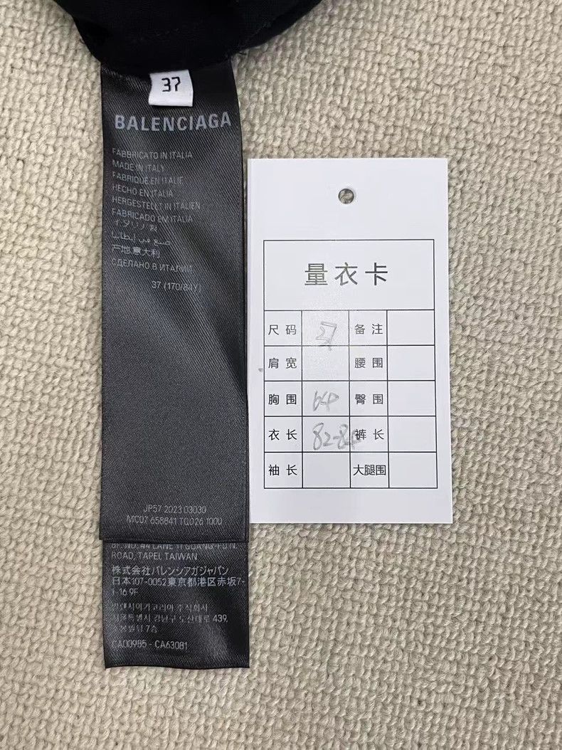 Balenciaga Balenciaga size 37 Solid Color Short Sleeve Button Down Sh Size US XS / EU 42 / 0 - 4 Thumbnail