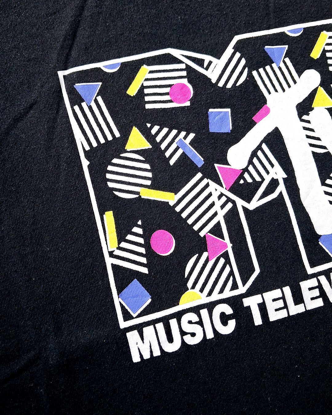 Mtv MTV 2019 VIACOM NIKO AND ... TSHIRT Size US L / EU 52-54 / 3 - 3 Thumbnail