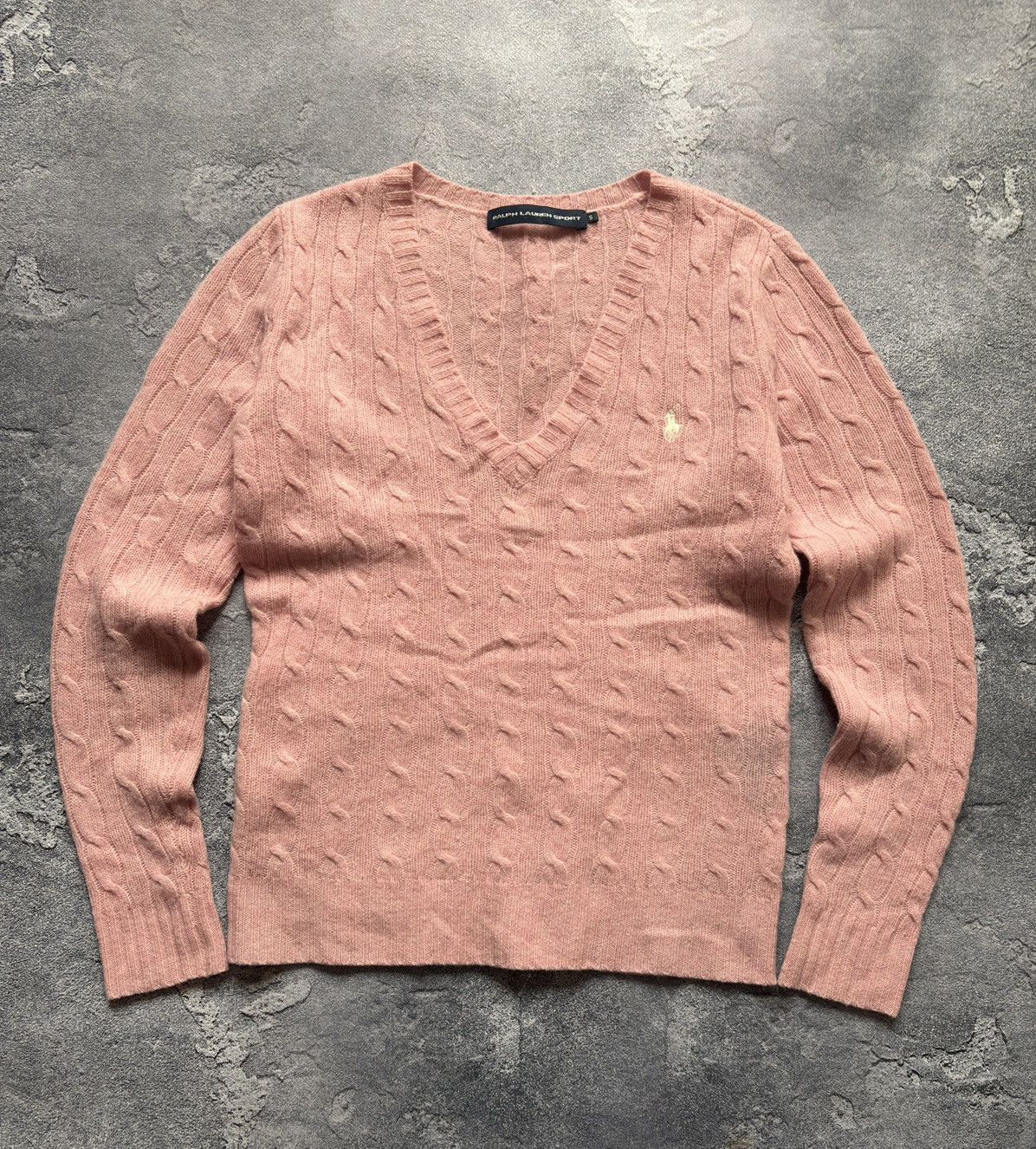 Polo Ralph Lauren Vintage Polo Ralph Lauren V-Neck Wool Pink Knitted Sweater Size S / US 4 / IT 40 - 1 Thumbnail