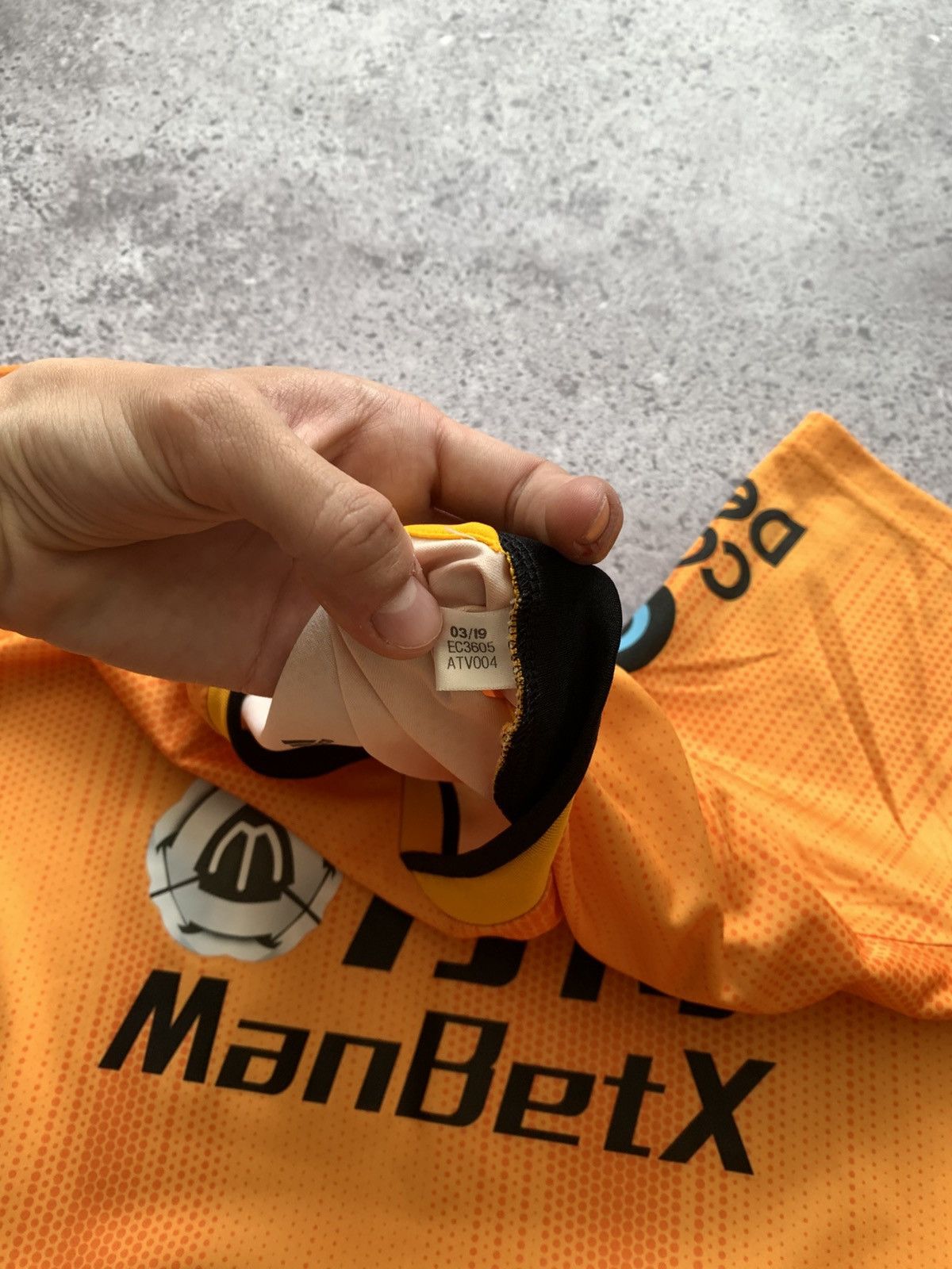 Adidas 🔥ADIDAS WOLVERHAMPTON 2019 2020 HOME SOCCER JERSEY Size US L / EU 52-54 / 3 - 8 Thumbnail