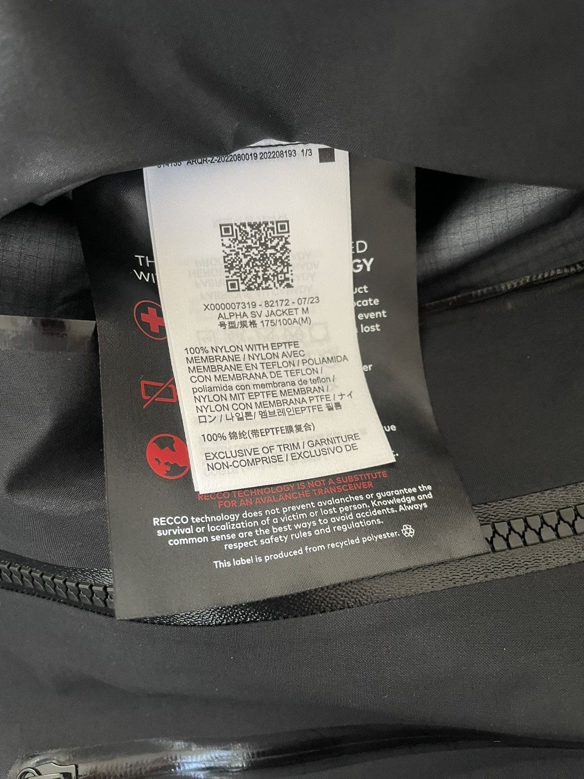 Arc'teryx Alpha SV Jacket Size US M / EU 48-50 / 2 - 6 Thumbnail