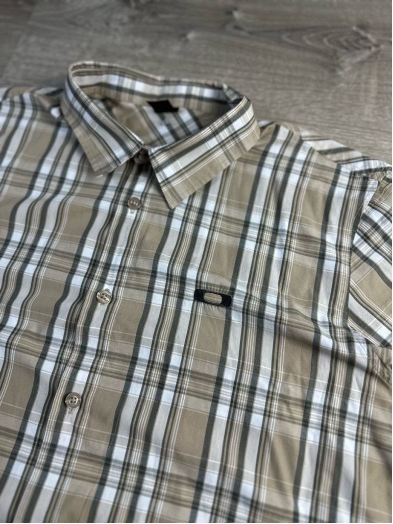 Oakley Vintage Oakley Plaid Button Down Shirt XL Beige Size US XL / EU 56 / 4 - 1 Thumbnail