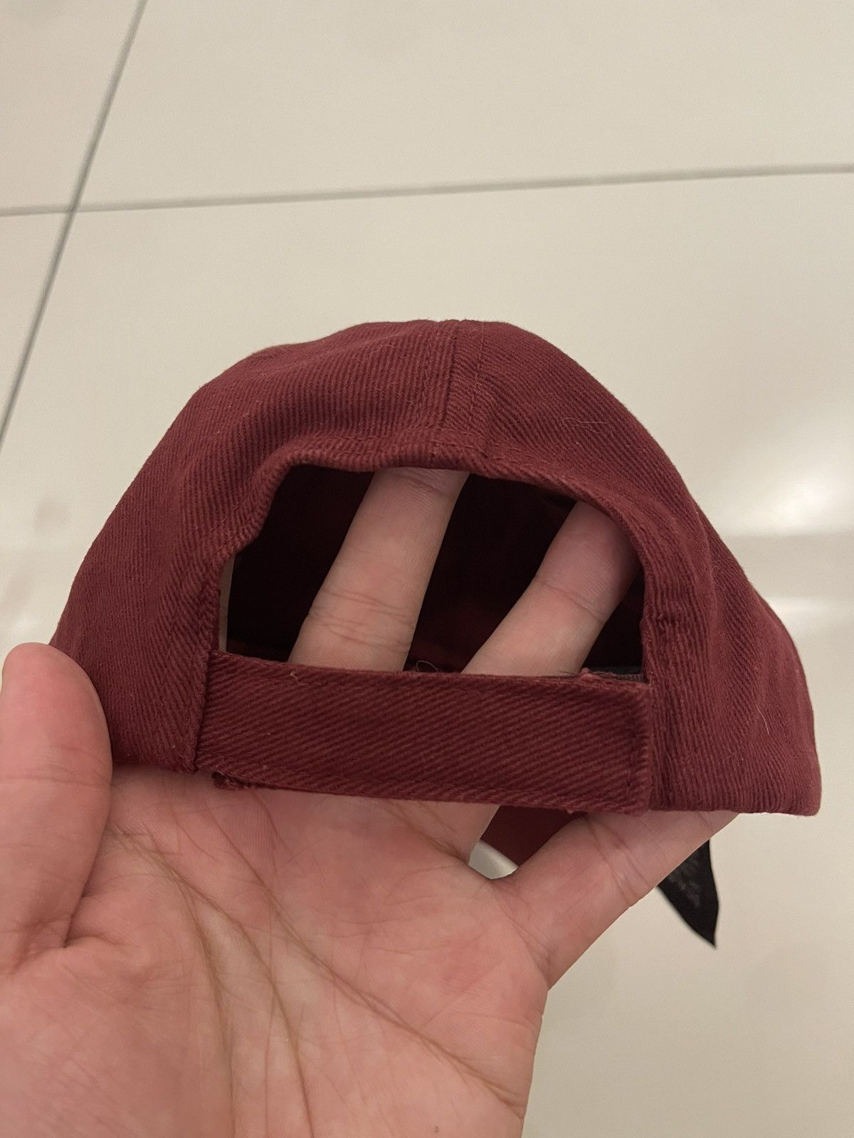 Balenciaga Balenciaga Visor Logo Cap Burgundy Red Size ONE SIZE - 6 Thumbnail