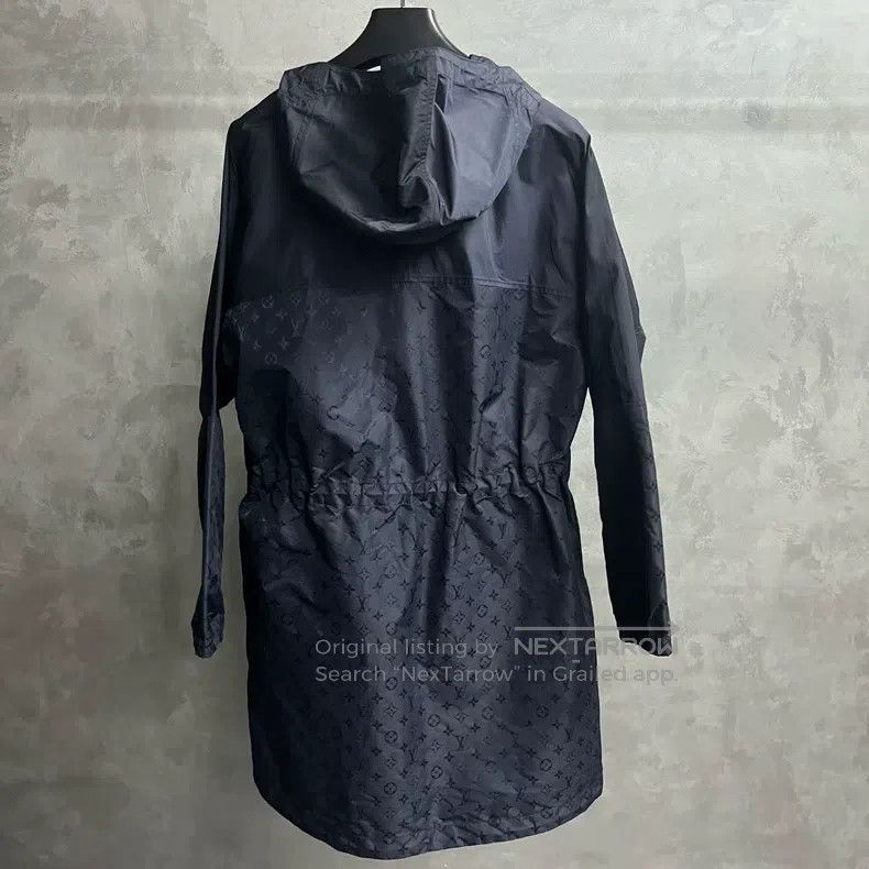 Louis Vuitton Louis Vuitton Dark Blue Full Print Hooded Long Sleeve Wind Size US M / EU 48-50 / 2 - 5 Thumbnail