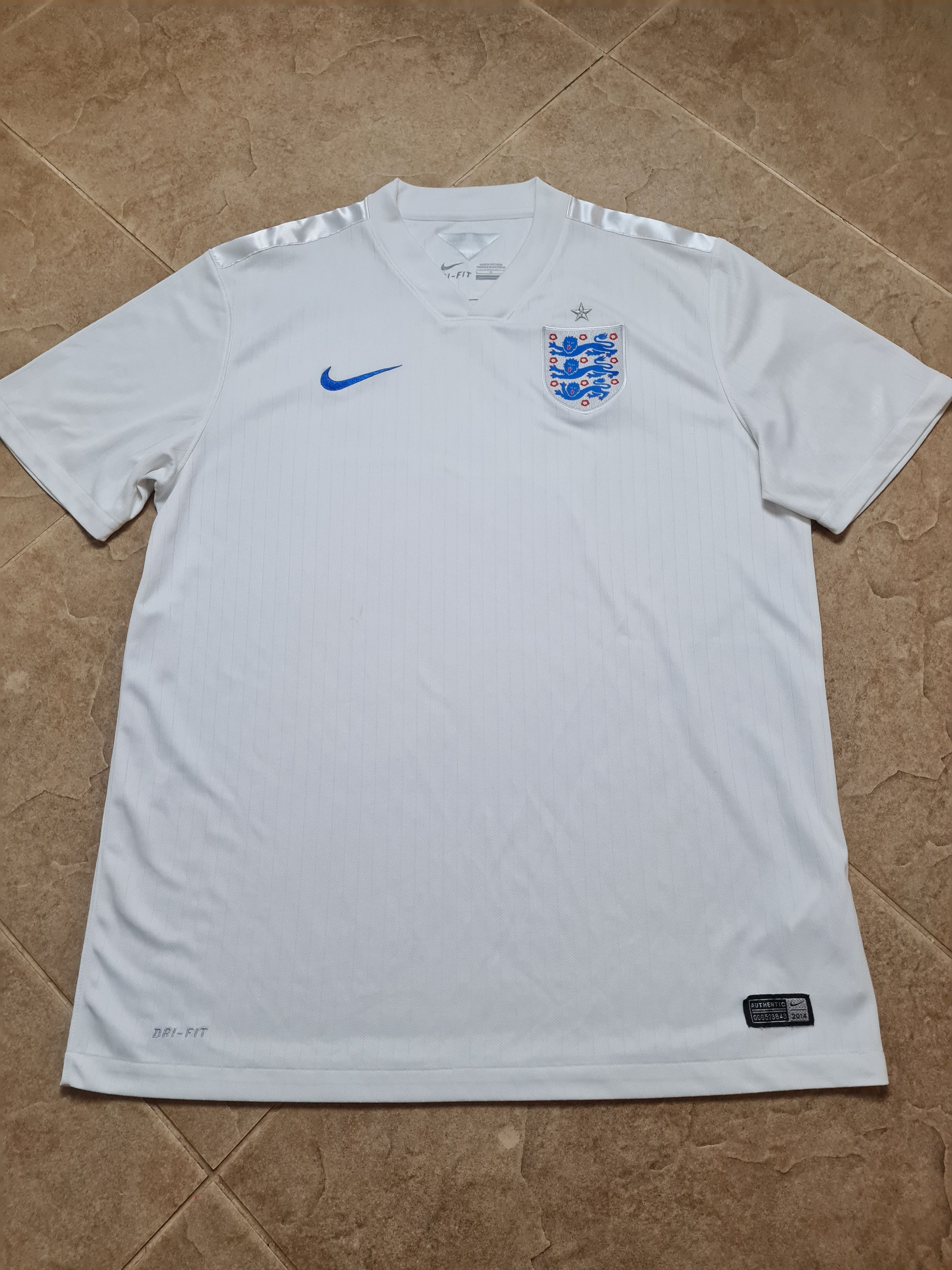 Nike Shirt England Home football jersey 2014/2016 Nike 588101-105 Size US L / EU 52-54 / 3 - 3 Thumbnail