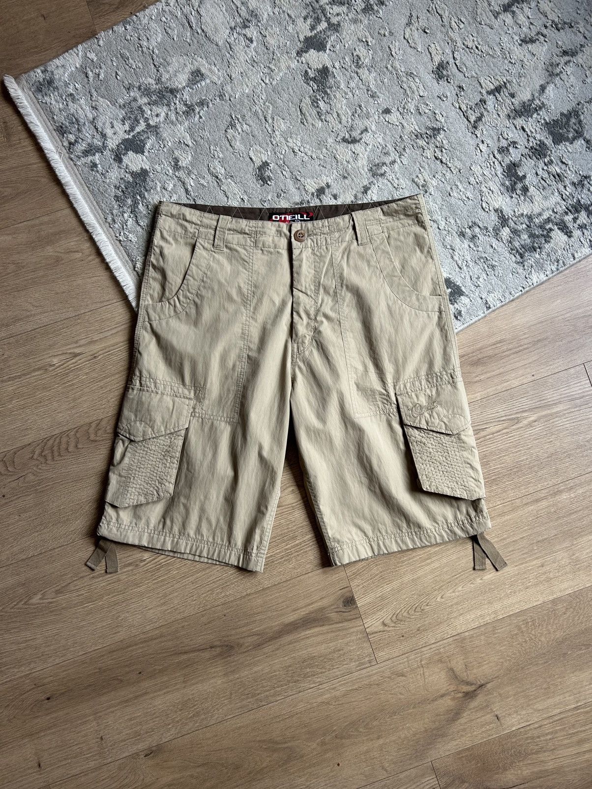 O'Neill O'neill Vintage 2000's big skull print Y2K man's shorts Size US 34 / EU 50 - 3 Thumbnail