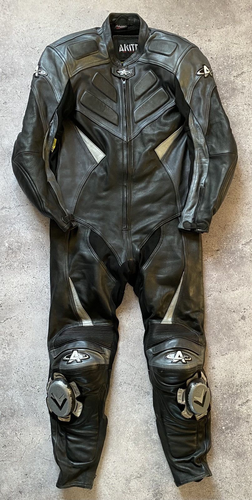 Other Akito One Piece Motorcycle Leather Race Suit Racing 40/50 Size US M / EU 48-50 / 2 - 1 Thumbnail