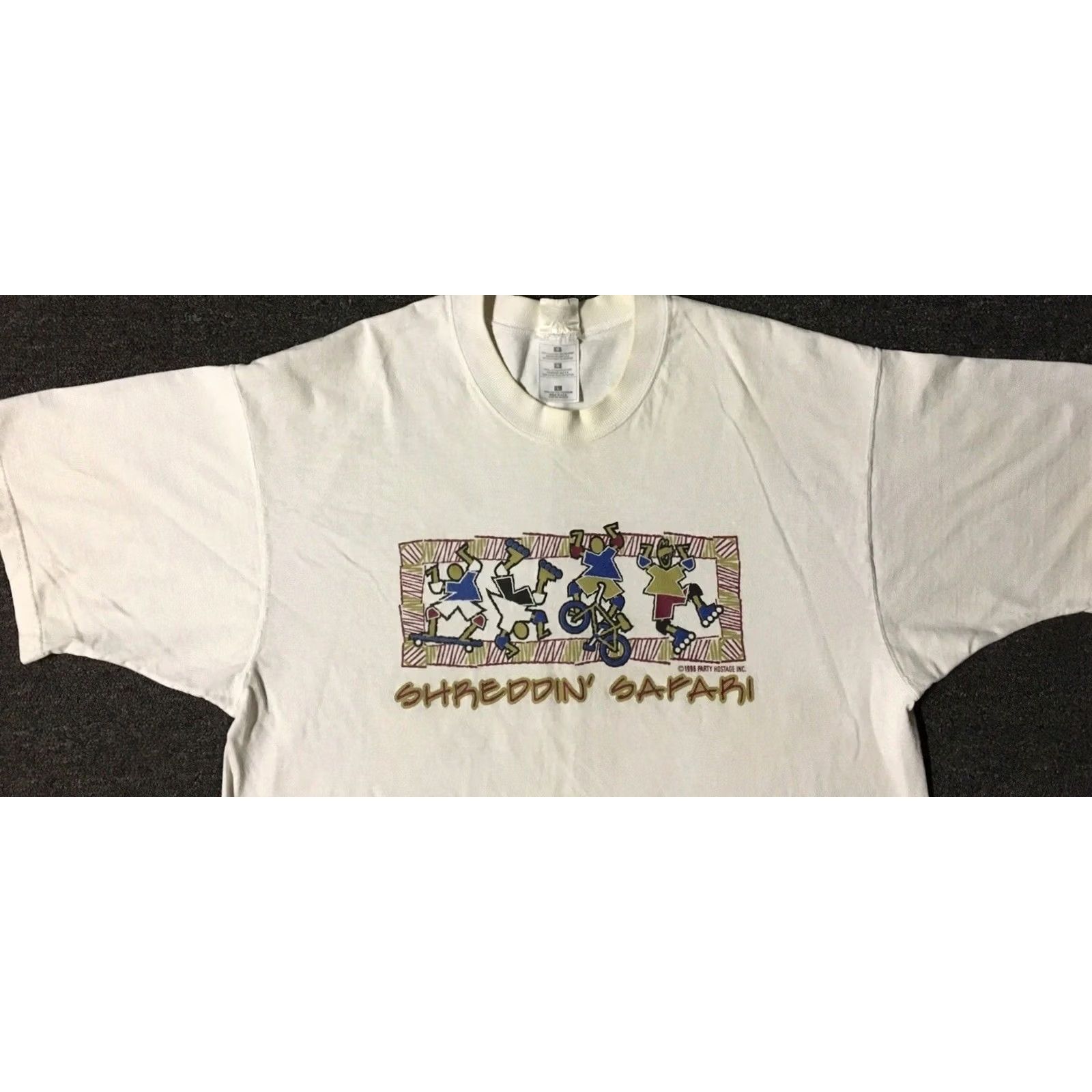 Quiksilver VINTAGE Quiksilver Shirt Men L White Graphic Tee 90s Surf Beach Biker Grunge Y2K Gotcha Ocean Pacific Hurley Ocean USA USA Size US L / EU 52-54 / 3 - 6 Thumbnail
