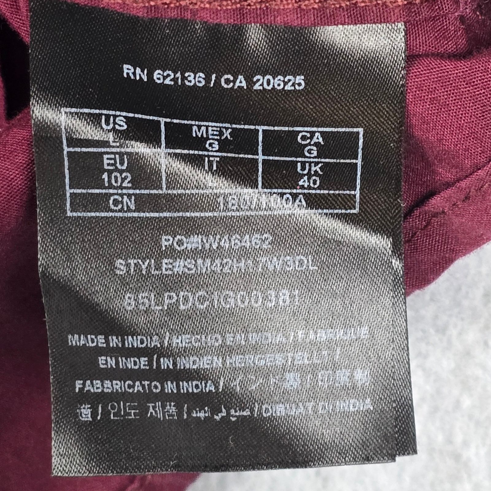 Guess Guess Large Maroon Shirt Black Stitched Logo Sleeve Patch Size US L / EU 52-54 / 3 - 12 Thumbnail