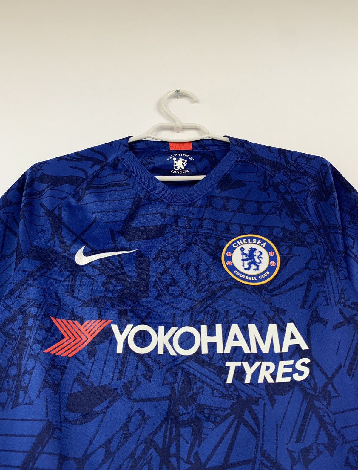 Chelsea Soccer × Nike Nike Chelsea FC 2019 home football jersey blockcore Size US S / EU 44-46 / 1 - 2 Thumbnail