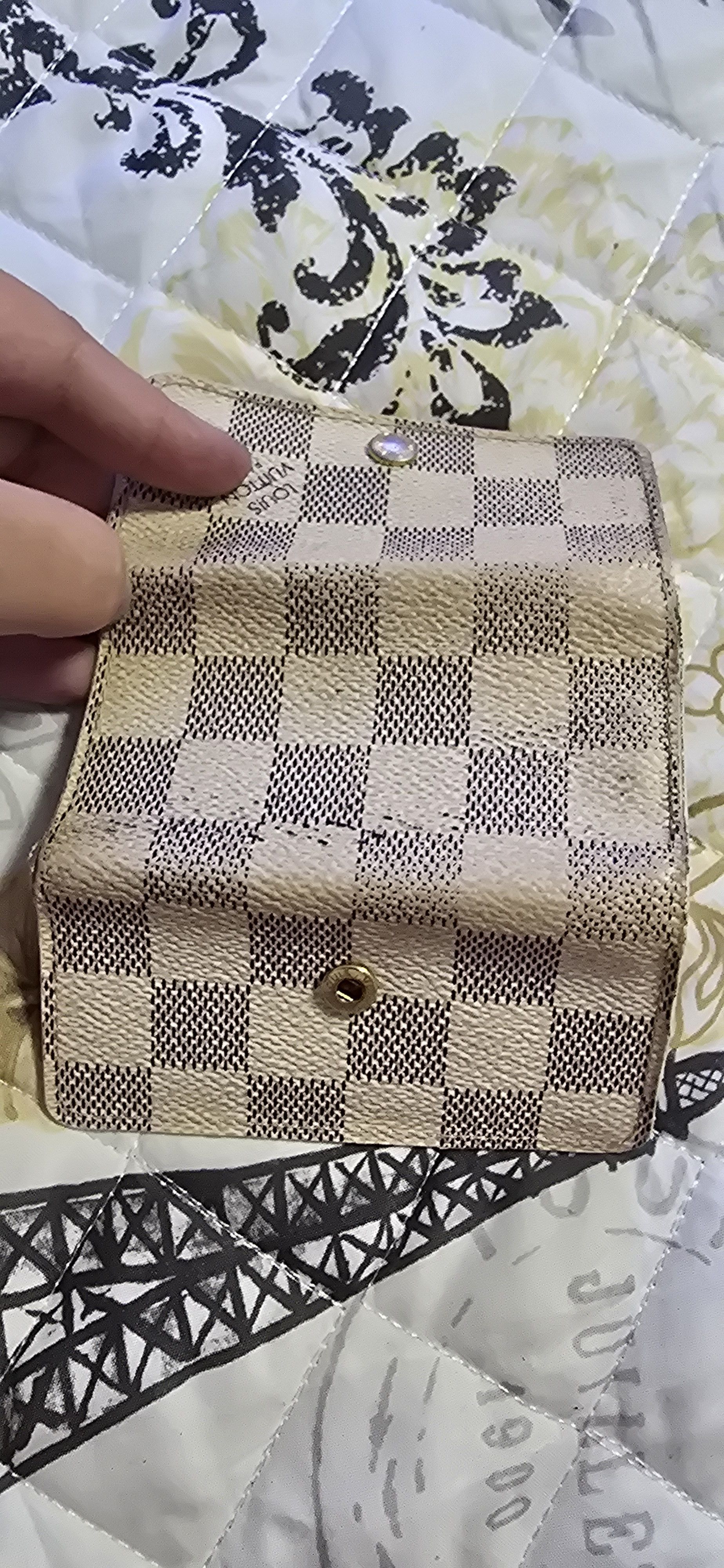 Louis Vuitton Damier Azur 4 Hook Key Case Vanilla Size ONE SIZE - 5 Thumbnail