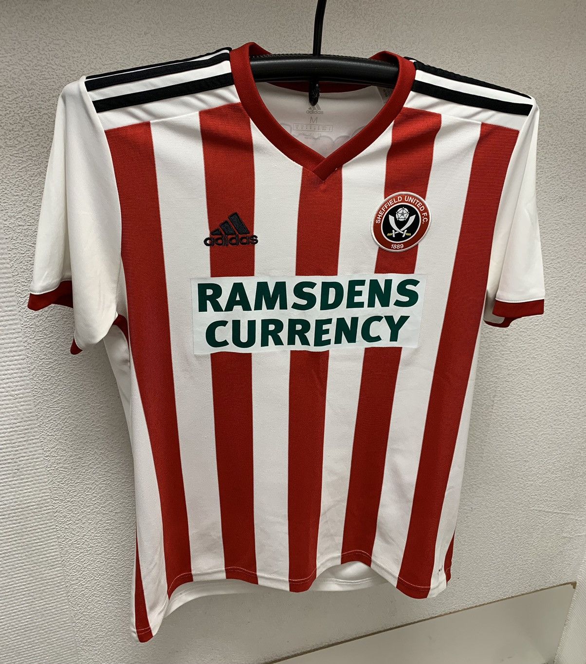 Adidas Sheffield United adidas soccer jersey M sz ramsdens Size US M / EU 48-50 / 2 - 1 Thumbnail