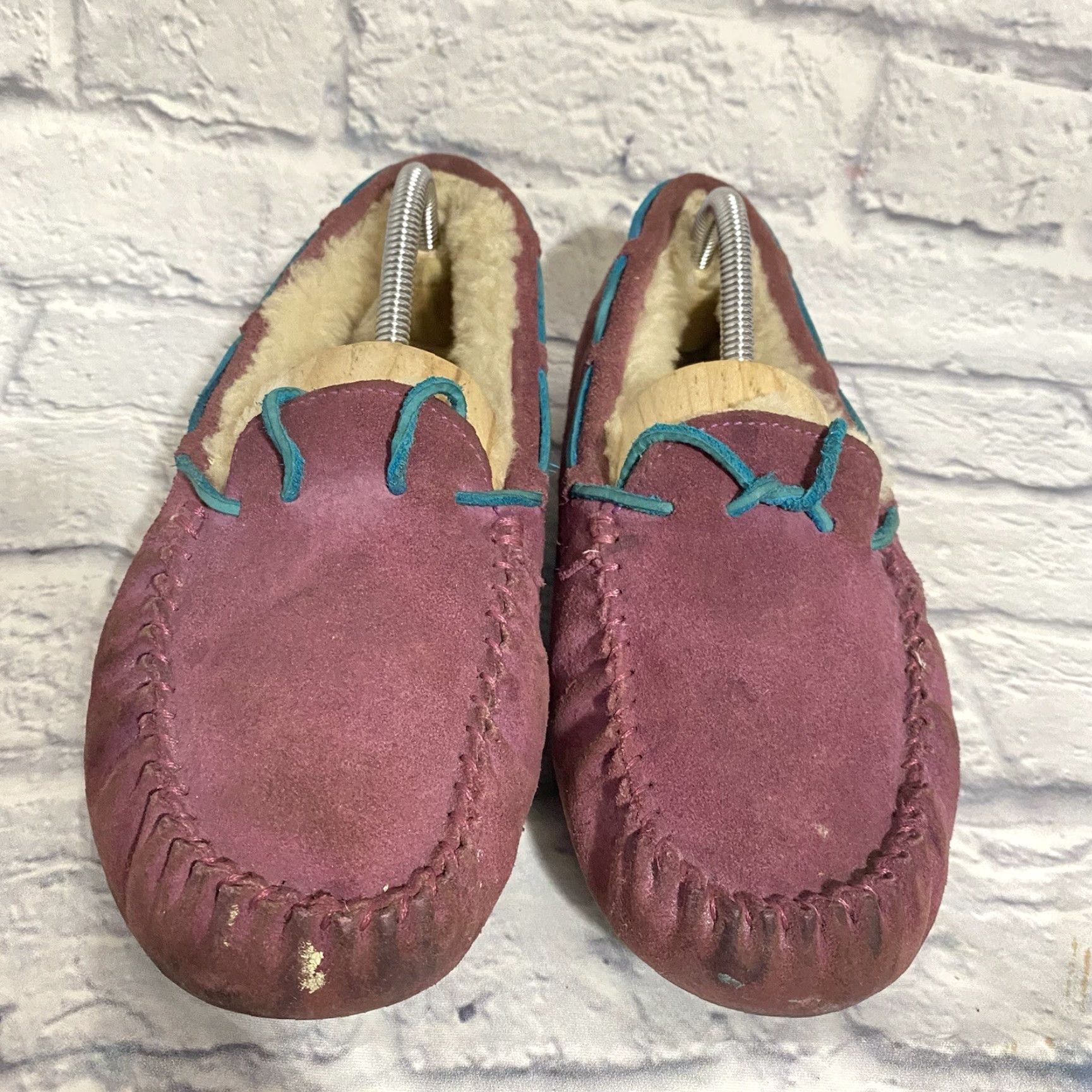 Ugg UGG Women's Dakota Moccasin Indoor Outdoor Slipper Purple Size 6 US 5296 Size ONE SIZE - 3 Thumbnail