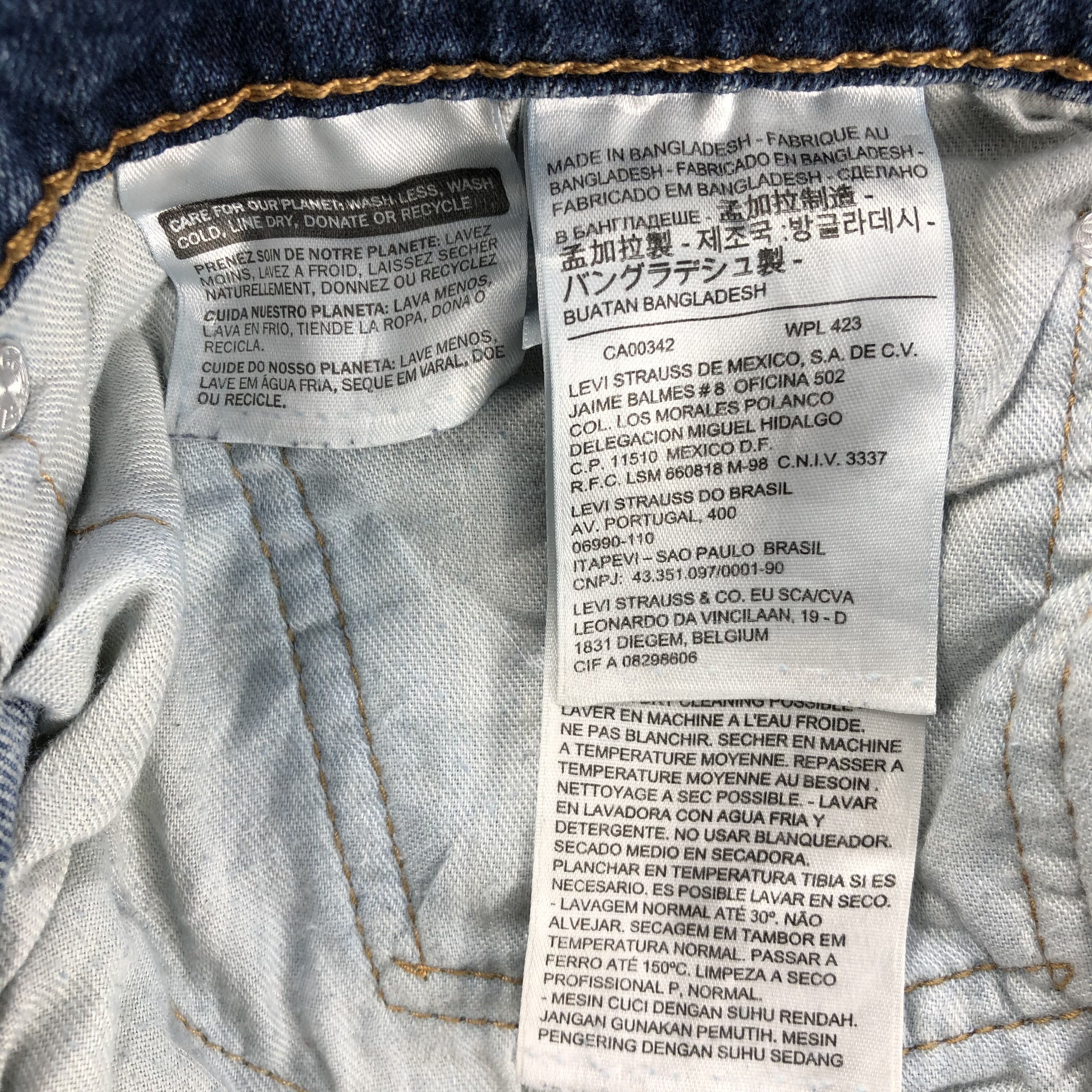 Levi's Vintage Blue Wash Levis 511 Jeans-J1588 Size US 36 / EU 52 - 10 Thumbnail