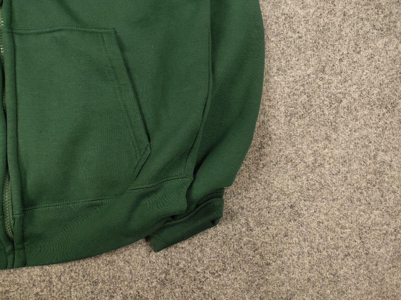 Anime Vintage Attack On Titan Anime Movie Game Zip Logo Hoodie Size US M / EU 48-50 / 2 - 6 Thumbnail