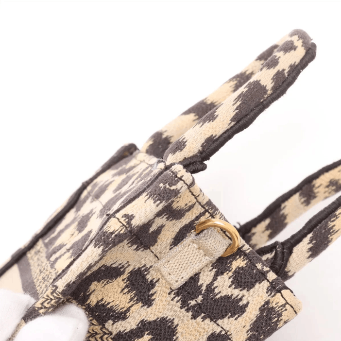 Dior Leopard Vertical Book Tote Canvas Two-Way Handbag Size ONE SIZE - 10 Thumbnail