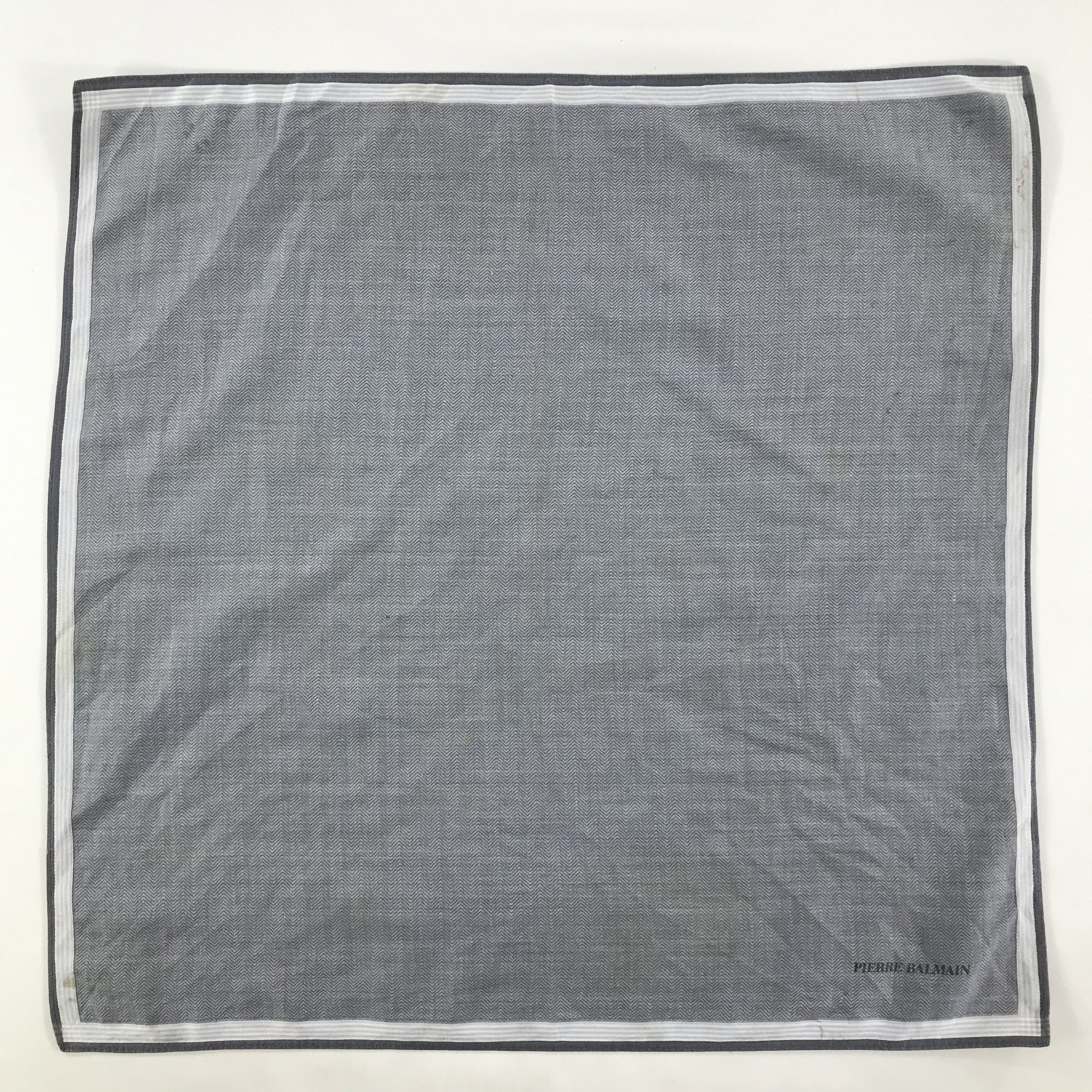 Pierre Balmain × Vintage Pierre Balmain Bandana / Handkerchief / Neckerchief - S1877 Size ONE SIZE - 1 Thumbnail