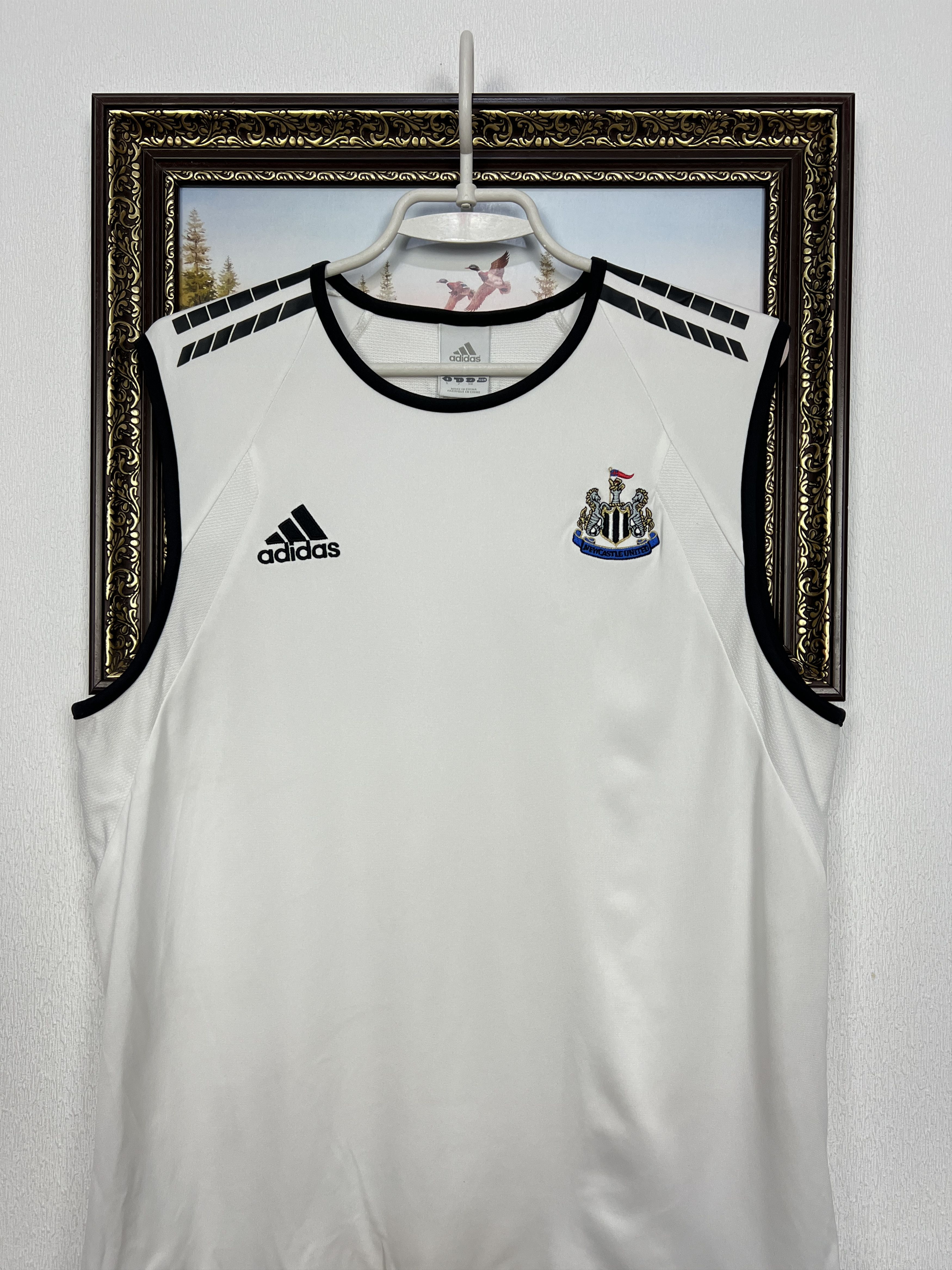 Adidas Vintage Adidas Newcastle United Football Train Vest Soccer Size US L / EU 52-54 / 3 - 2 Thumbnail