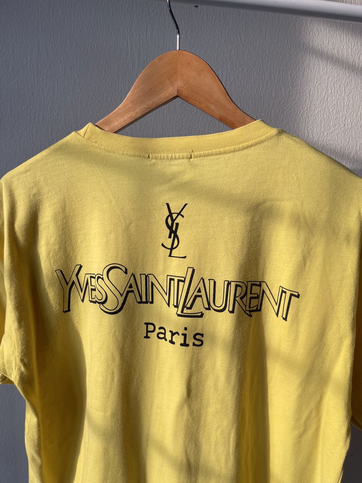 Yves Saint Laurent 90s Yves Saint Laurent Paris Back Logo Tee Size US M / EU 48-50 / 2 - 7 Thumbnail