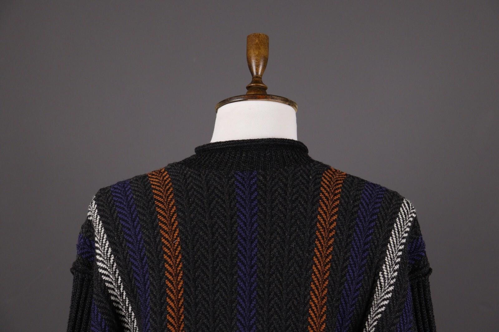 Carlo Colucci Carlo Colucci Black Stripe Wool Knit Sweater Size 54 Size US M / EU 48-50 / 2 - 7 Thumbnail