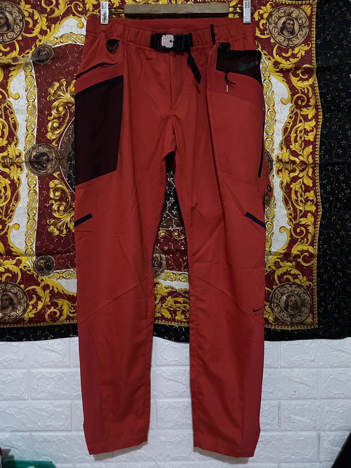 1017 ALYX 9SM × MMW × Nike Nike x MMW university red Tech pants Size 30" / US 8 / IT 44 - 2 Thumbnail