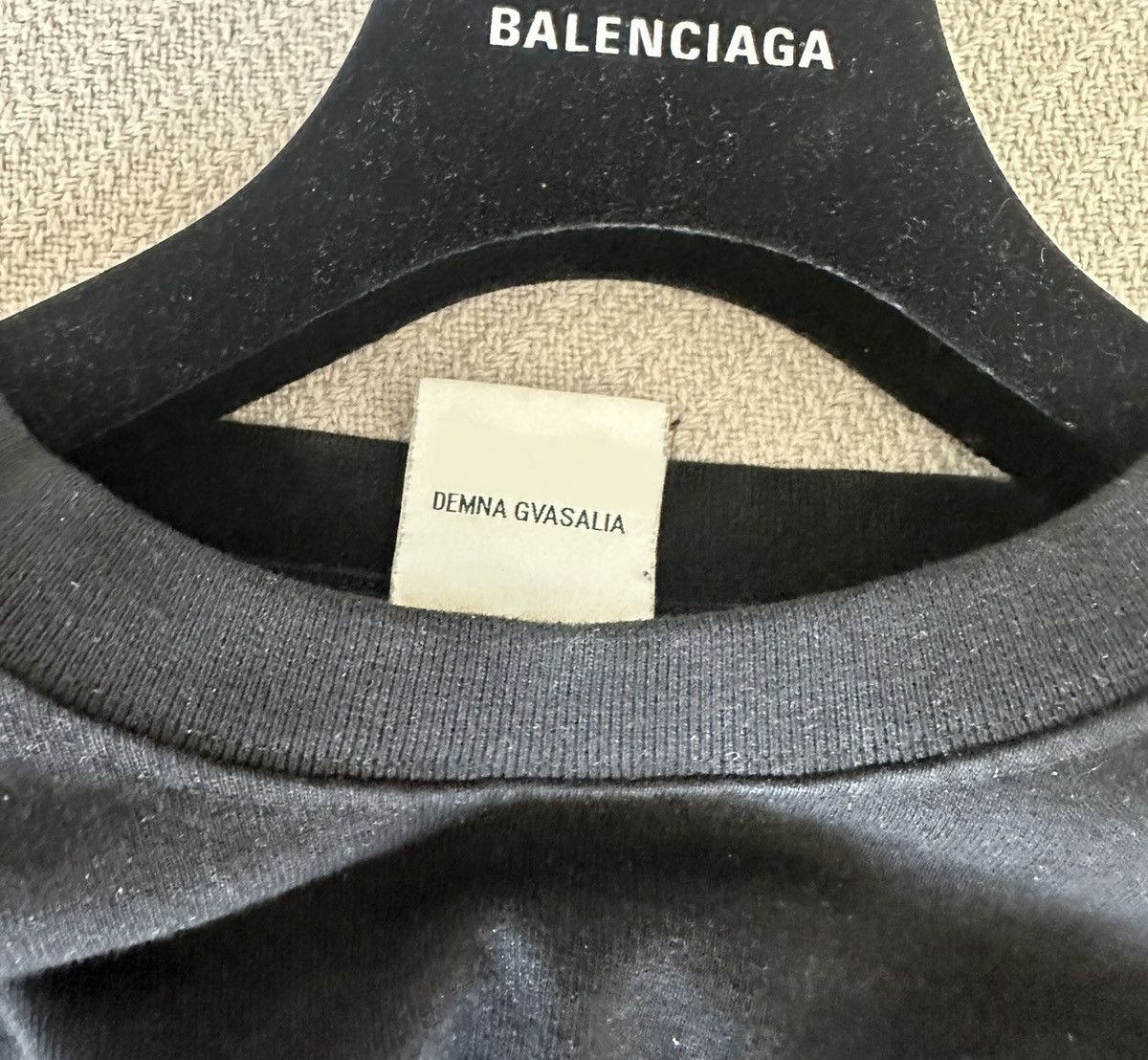 Vetements SS19 Bullet Tee in Large Size US L / EU 52-54 / 3 - 4 Thumbnail