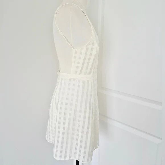 NBD Animosity Ivory Skater Dress Backless Gingham Halter Party Size M / US 6-8 / IT 42-44 - 5 Thumbnail