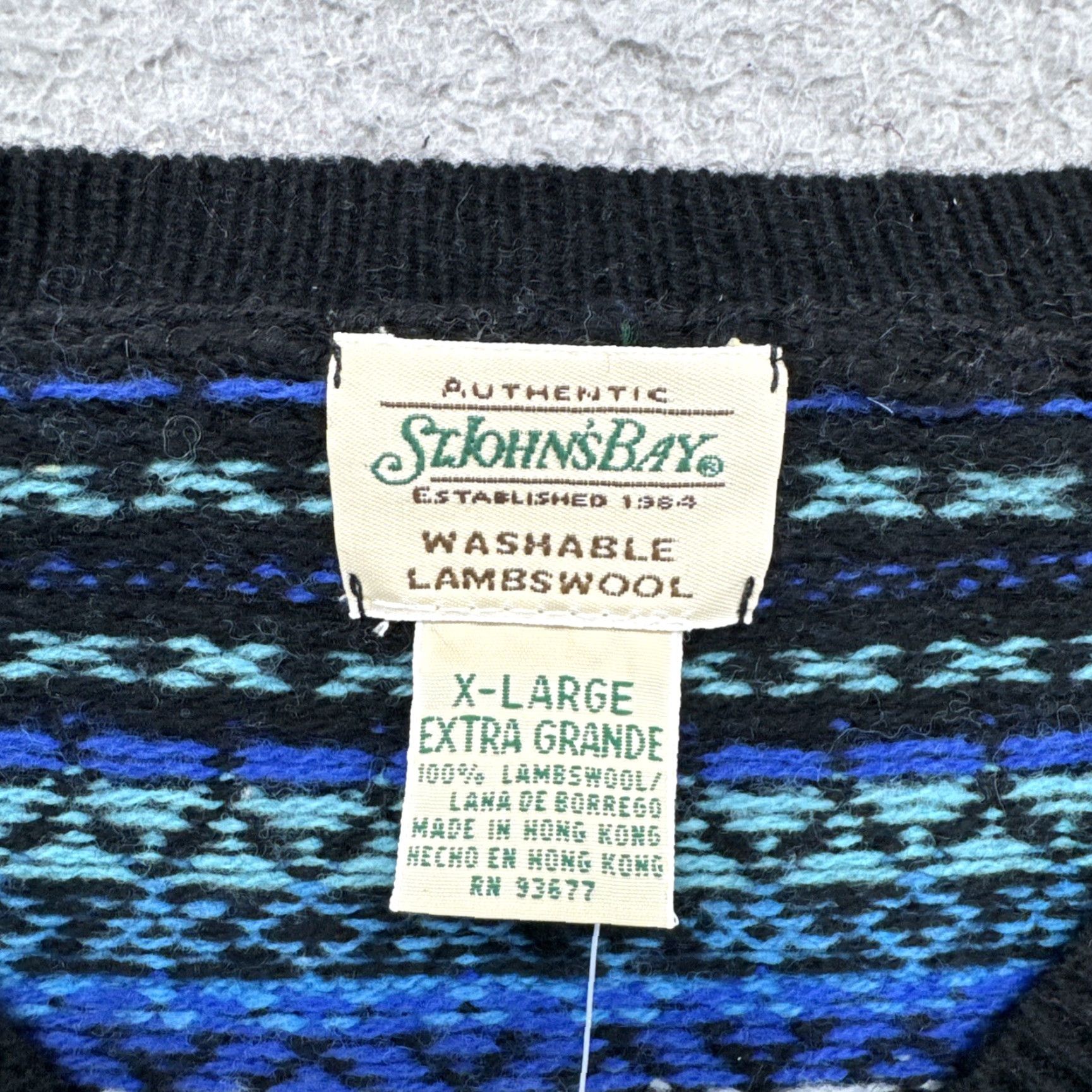 Vintage VTG St. Johns Bay Women’s Pullover 100% Washable Lambs Wool Sweater Size XL Blue White V Neck Nordic Fair Isle Knit Wool Pullover Womens Size XL / US 12-14 / IT 48-50 - 3 Thumbnail