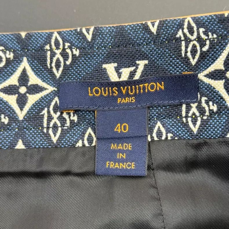 Louis Vuitton Louis Vuitton Dark blue patchwork design full logo skirt 25 Size 39" - 5 Thumbnail