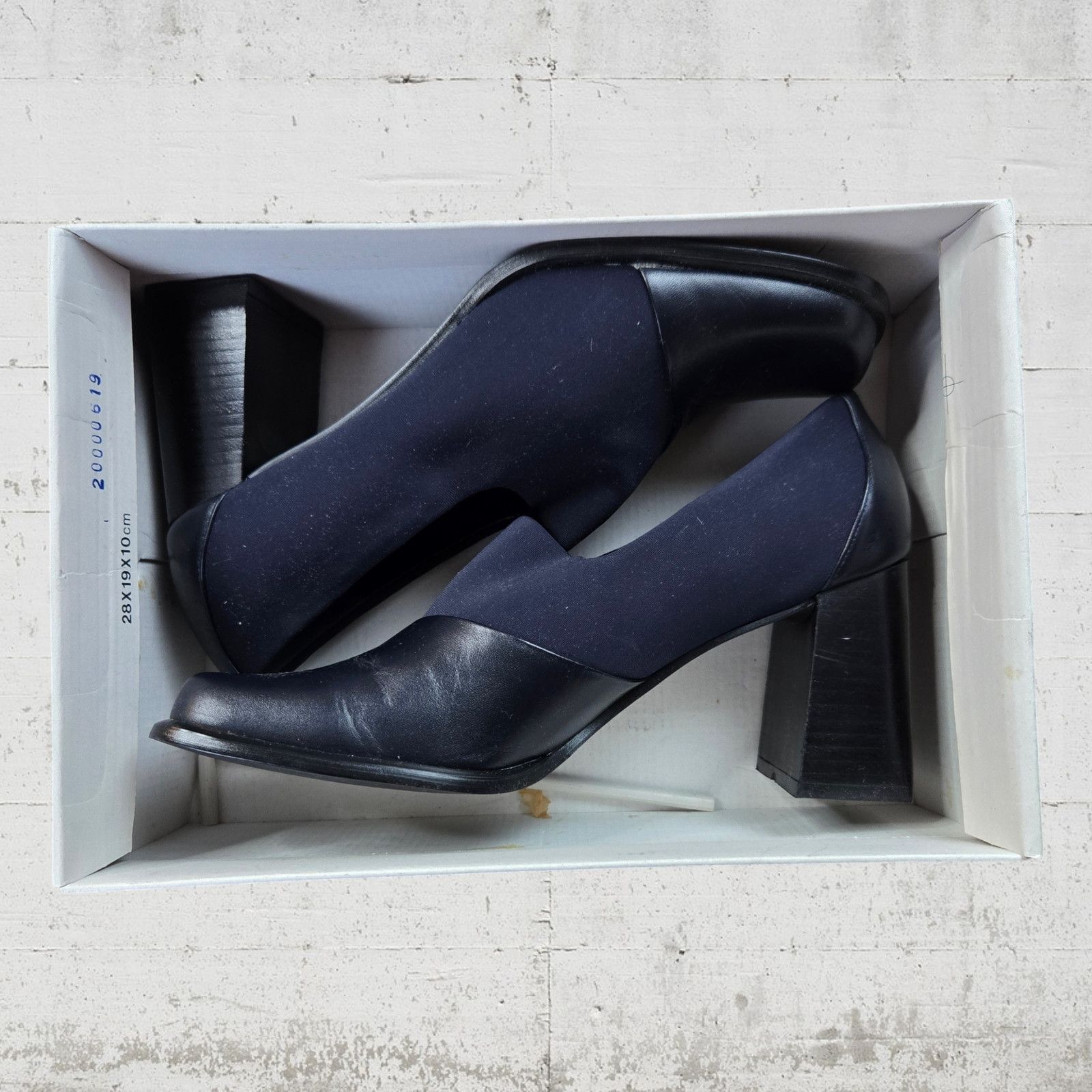 Vintage 90s Navy Blue Block Heel Loafers Size 8 Size US 8 / IT 38 - 7 Thumbnail