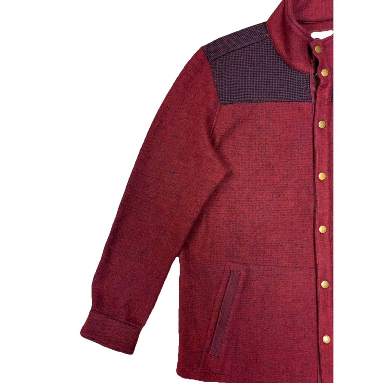 Carbon2Cobalt Carbon2Cobalt Mens Large Red Button-Up Cardigan Jacket Cardigan Men's Regular Fit Knit Sweater Button-Up Lightweight? Size US L / EU 52-54 / 3 - 2 Thumbnail