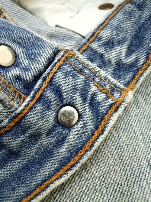 Levi's 90s Vintage Levi's 501 Made In USA Distressed Jeans 32x30 Size US 32 / EU 48 - 8 Thumbnail