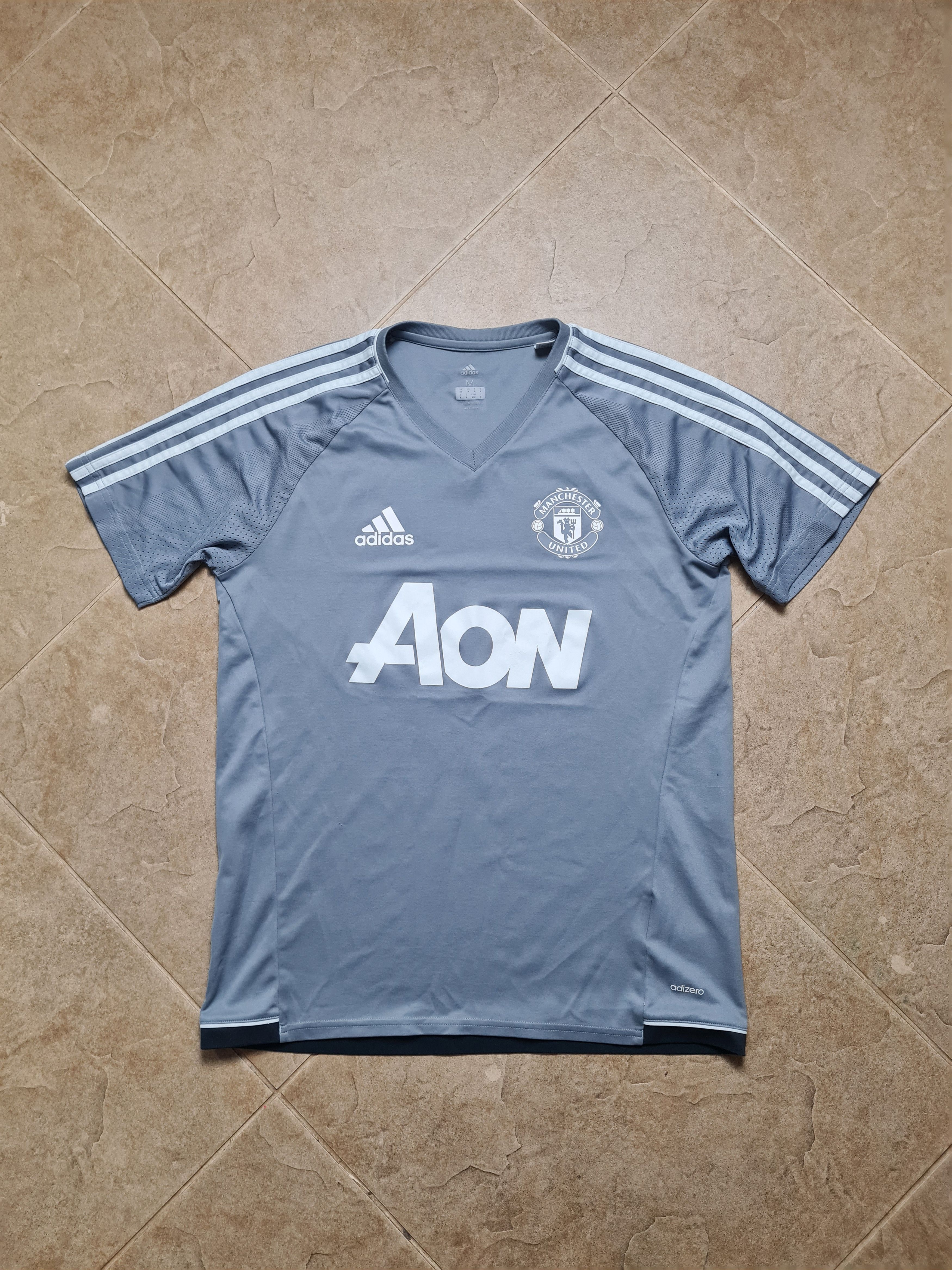Adidas MANCHESTER UNITED ADIDAS 2017/2018 SIZE M BS4436 Size US M / EU 48-50 / 2 - 1 Thumbnail