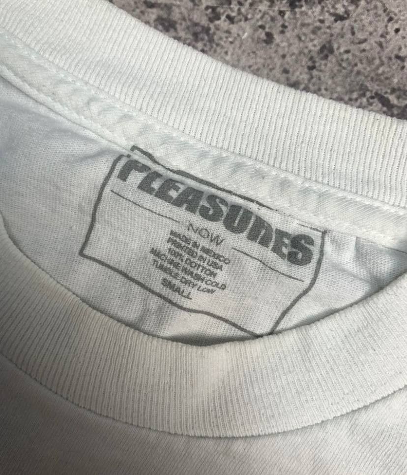 Band Tees × Vintage Rare Vintage Faded Pleasure T-shirt Y2K Band Tee Size US S / EU 44-46 / 1 - 5 Thumbnail