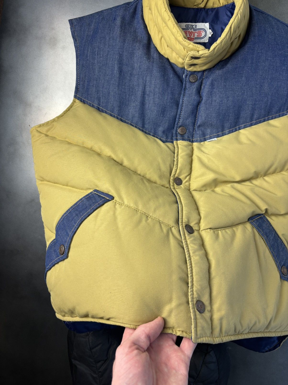 Levi's 1970s Levis Ski Vest 70s Vintage Levi's Denim Down Jacket Size US M / EU 48-50 / 2 - 21 Thumbnail