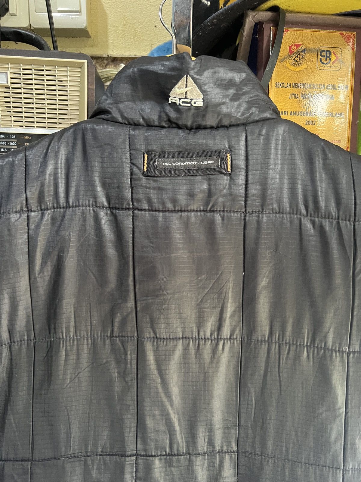 Nike ACG 🔥Vintage Nike ACG Primaloft Quilted Vest Size US L / EU 52-54 / 3 - 10 Thumbnail
