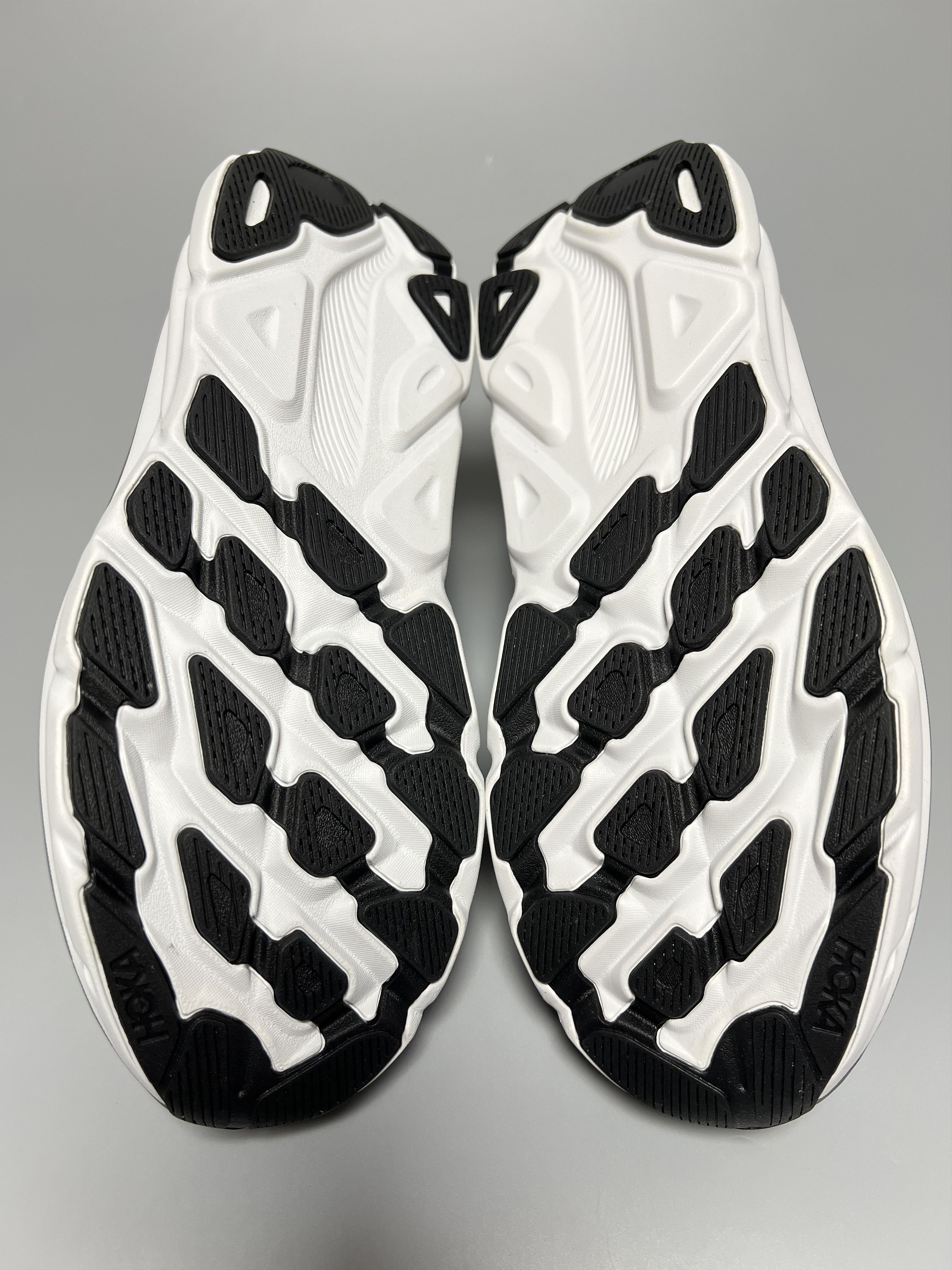 Hoka 10.5D Hoka One One Clifton 9 Men's Running Shoes Walking Gym Size US 10.5 / EU 43-44 - 14 Thumbnail