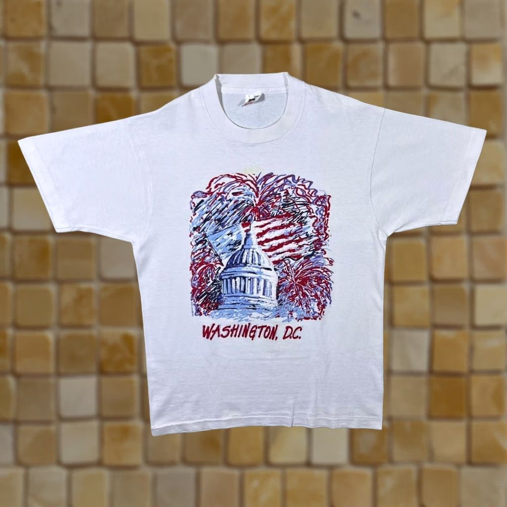 Fruit Of The Loom VINTAGE Fruit of the Loom T-Shirt Washington D.C. Graphic Print White 1990s Mens M Short Sleeve Crew Neck Size US M / EU 48-50 / 2 - 1 Thumbnail