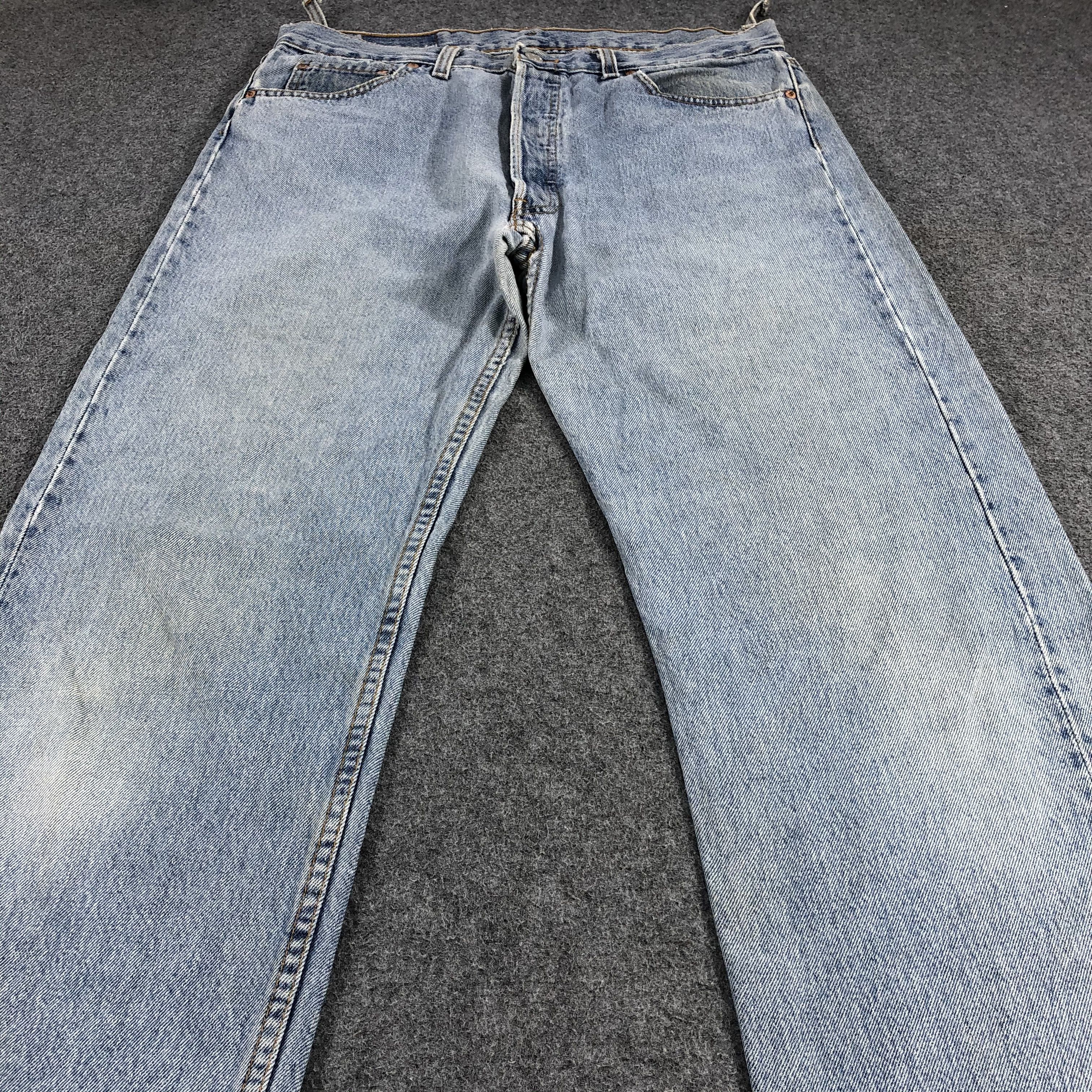 Levi's Vintage 90s Light Wash Levis 501 Jeans-JM1350 Size US 35 - 3 Thumbnail
