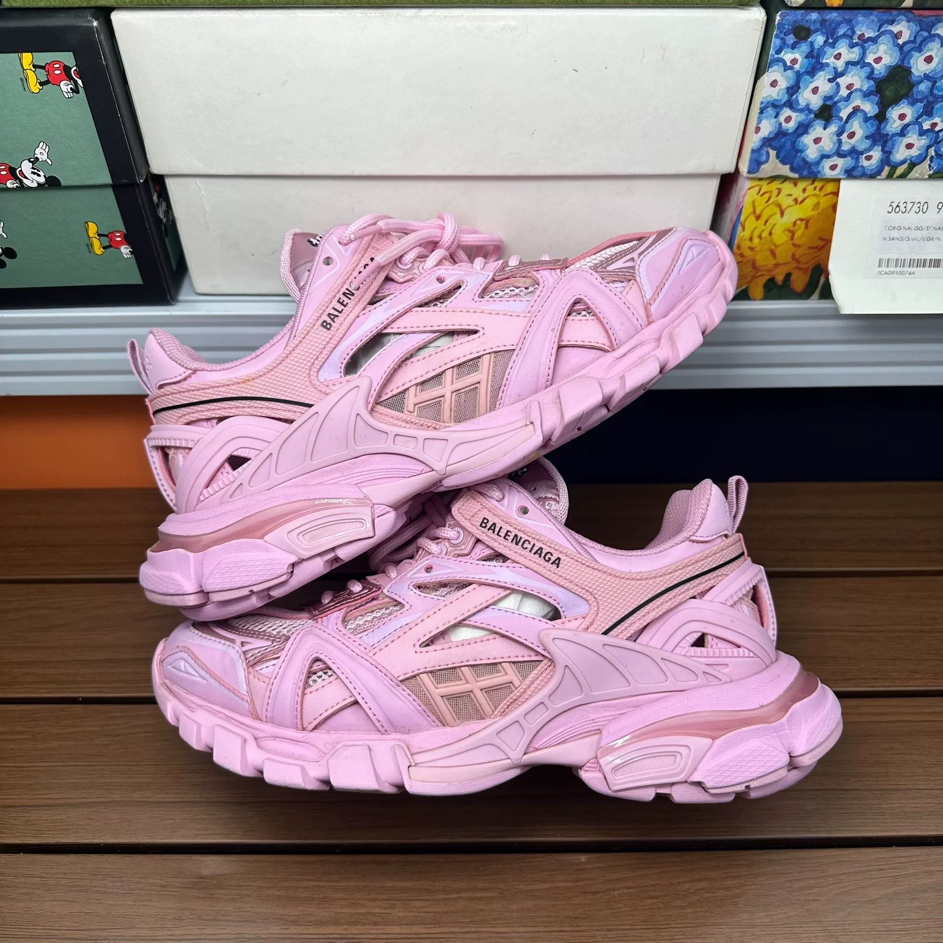 Balenciaga Balenciaga Pink Lowtop Sneakers it_37 Women Size US 7 / IT 37 - 1 Thumbnail