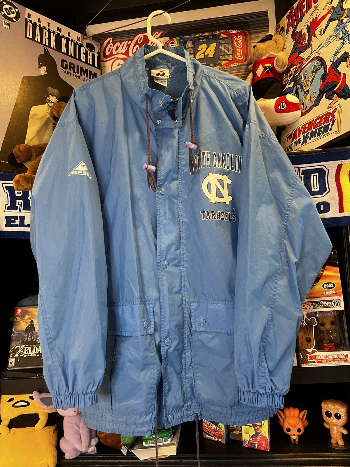 Apex One RARE APEX ONE North Carolina Tar Heels Light Jacket Size US XL / EU 56 / 4 - 1 Thumbnail