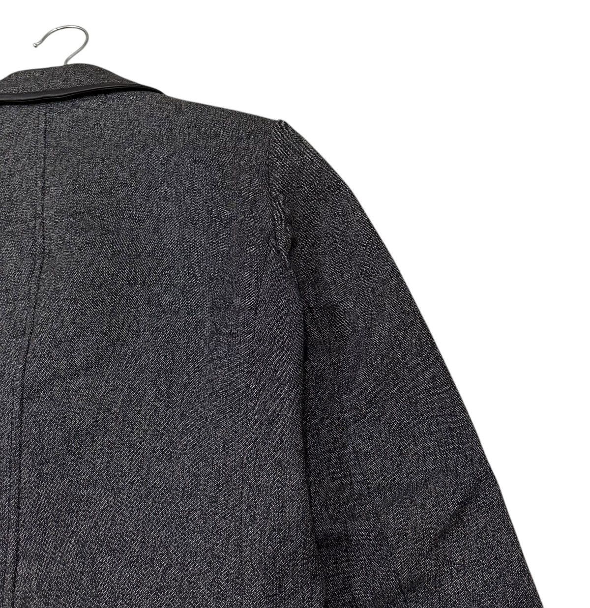 Armani Exchange Vintage Armani Exchange Italian Fabric Long Button Jacket Size US S / EU 44-46 / 1 - 13 Thumbnail