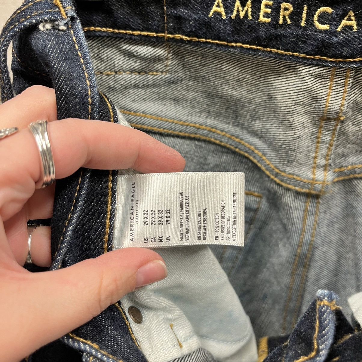 American Eagle Outfitters American Eagle Selvedge Raw Denim Relaxed Taper Jeans 29x32 Size US 29 - 8 Thumbnail