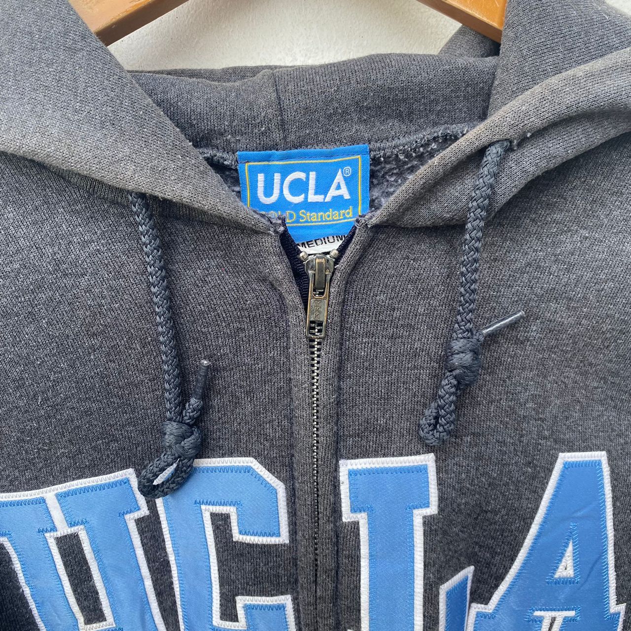Vintage VINTAGE UCLA UNIVERSITY HOODIE MEDIUM ZIPPER SWEATER Size US M / EU 48-50 / 2 - 4 Thumbnail