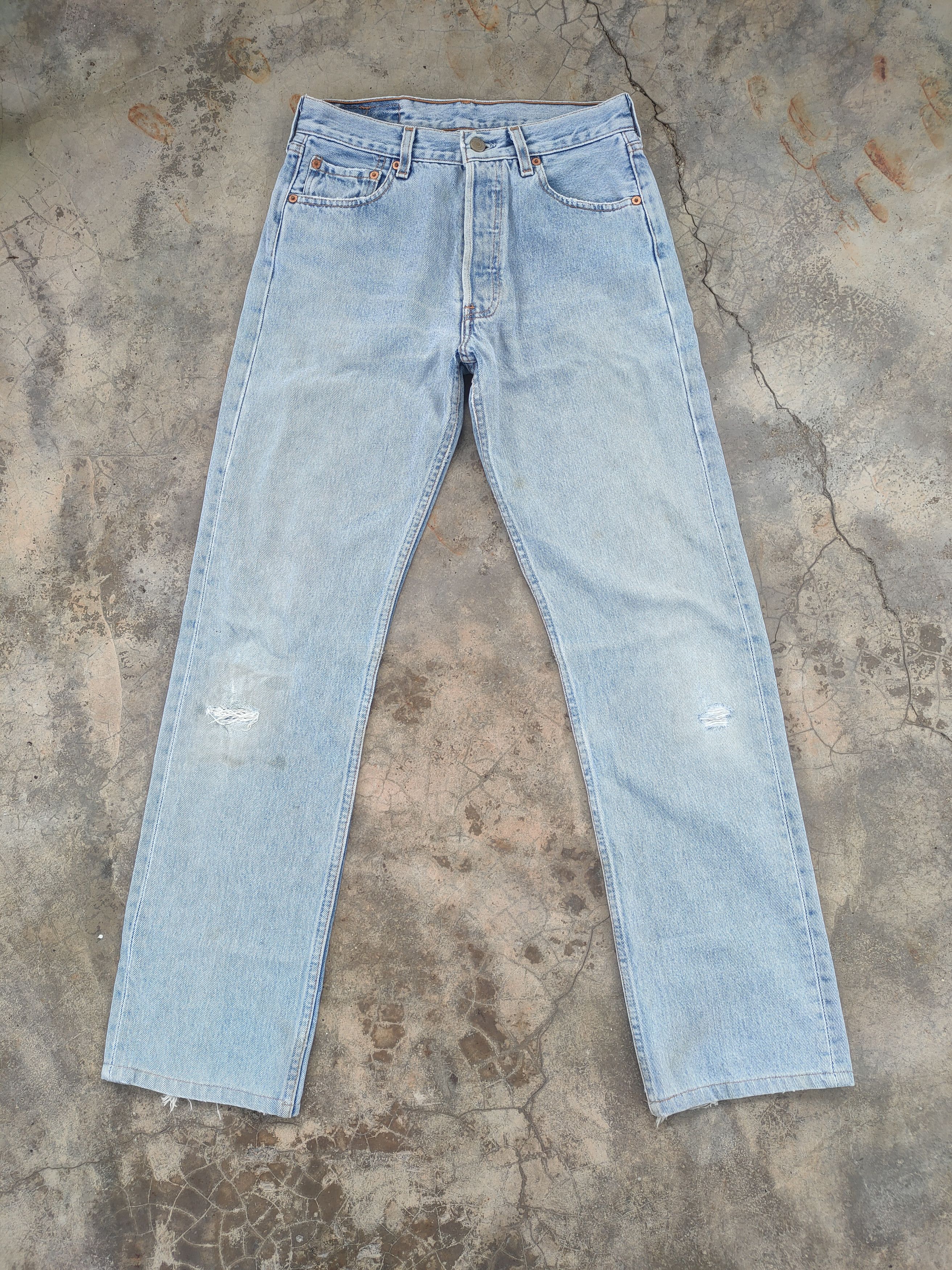 Jean × Levi's × Vintage VINTAGE LEVI'S 501 90' FADED WASH DISTRESSED JEANS PANTS Size US 29 - 2 Thumbnail