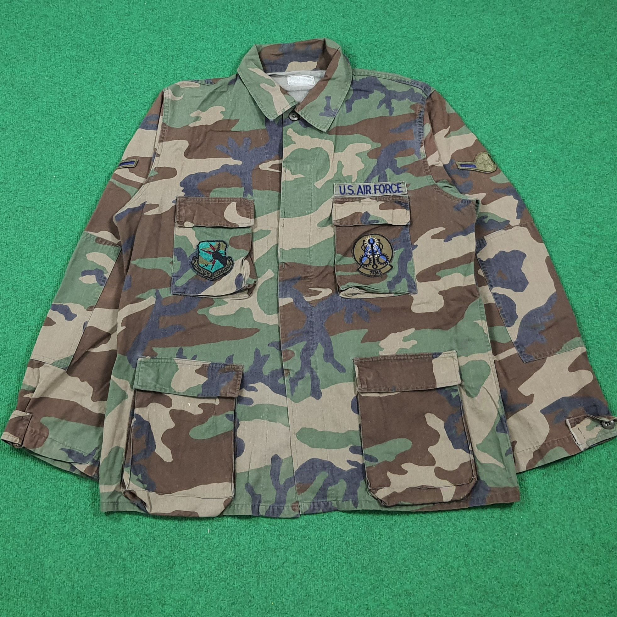 Vintage Vintage 90s USAF Strategic Air Command Camo Jacket C278N9 Size US L / EU 52-54 / 3 - 1 Thumbnail